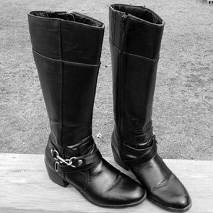 Riding boots